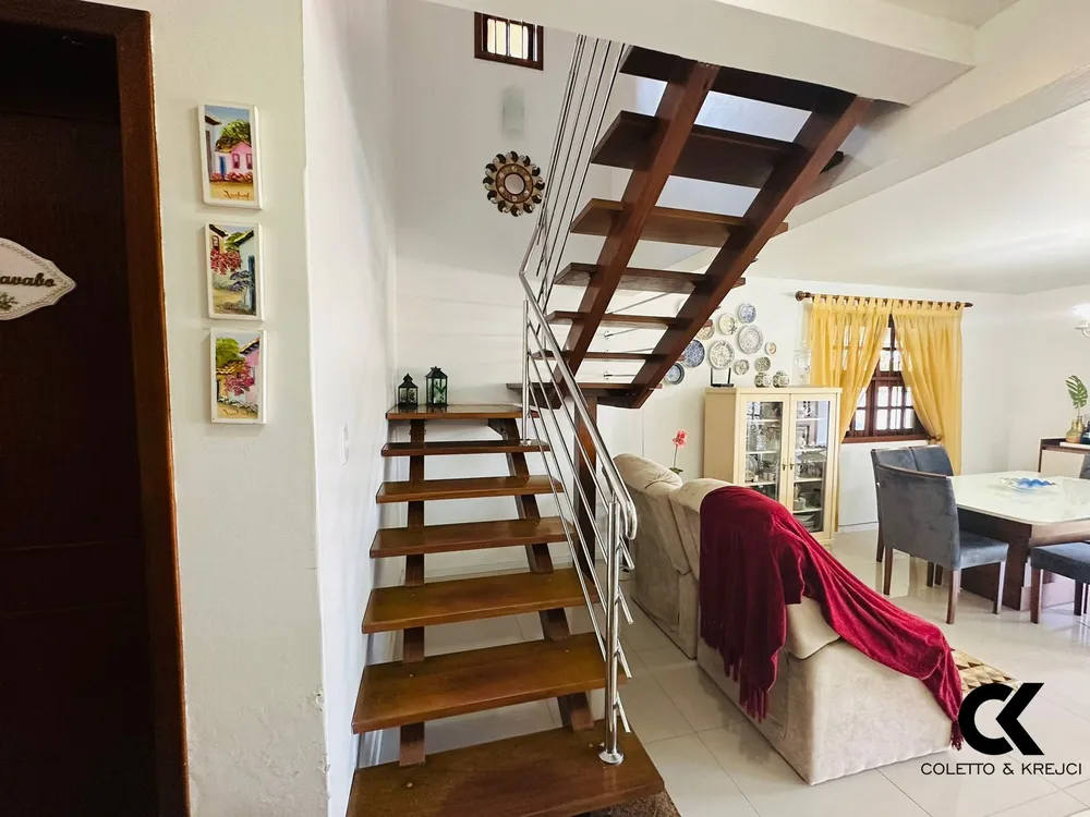 Casa, 3 quartos, 264 m² - Foto 3