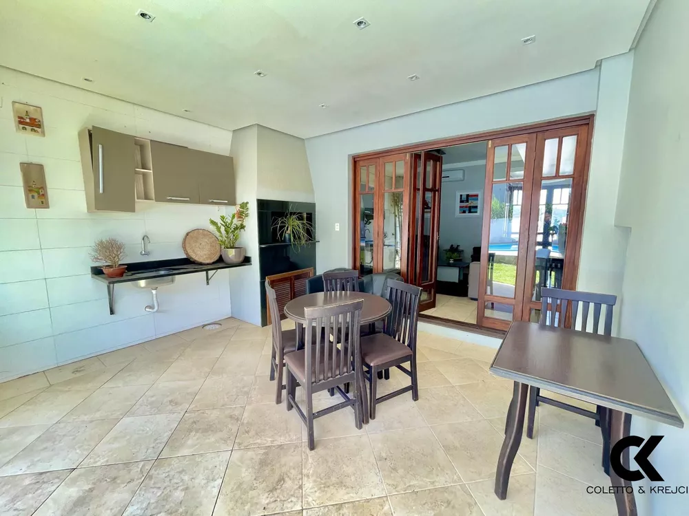 Casa, 3 quartos, 396 m² - Foto 1