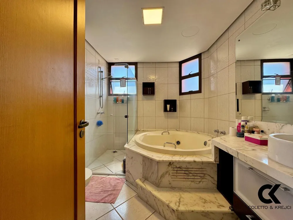 Apartamento, 4 quartos, 198 m² - Foto 3