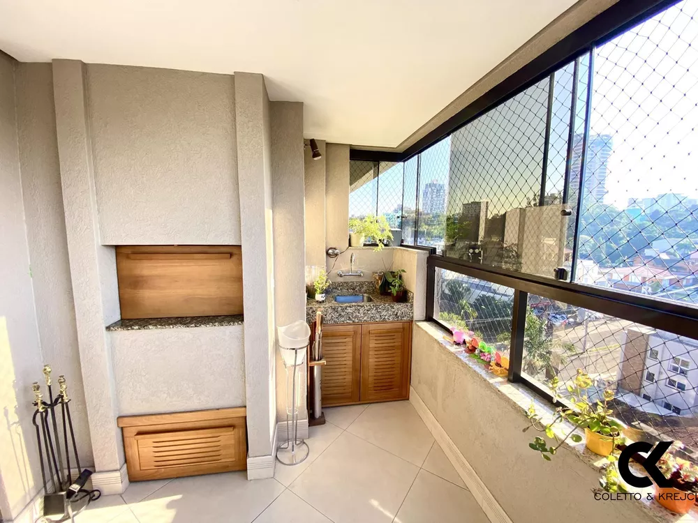 Apartamento, 3 quartos, 134 m² - Foto 2
