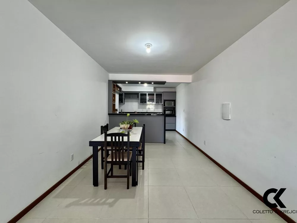 Apartamento à venda com 3 quartos, 166m² - Foto 4