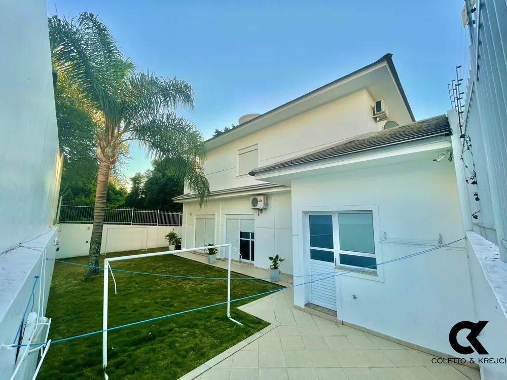 Casa, 3 quartos, 300 m² - Foto 1
