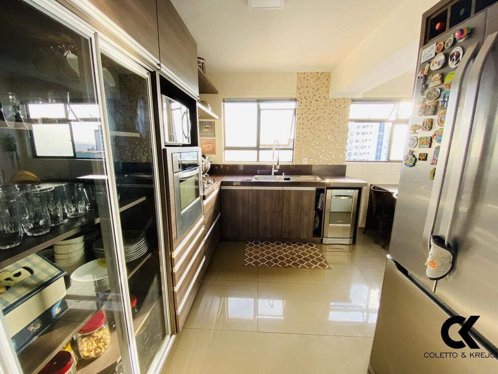 Cobertura, 3 quartos, 261 m² - Foto 14