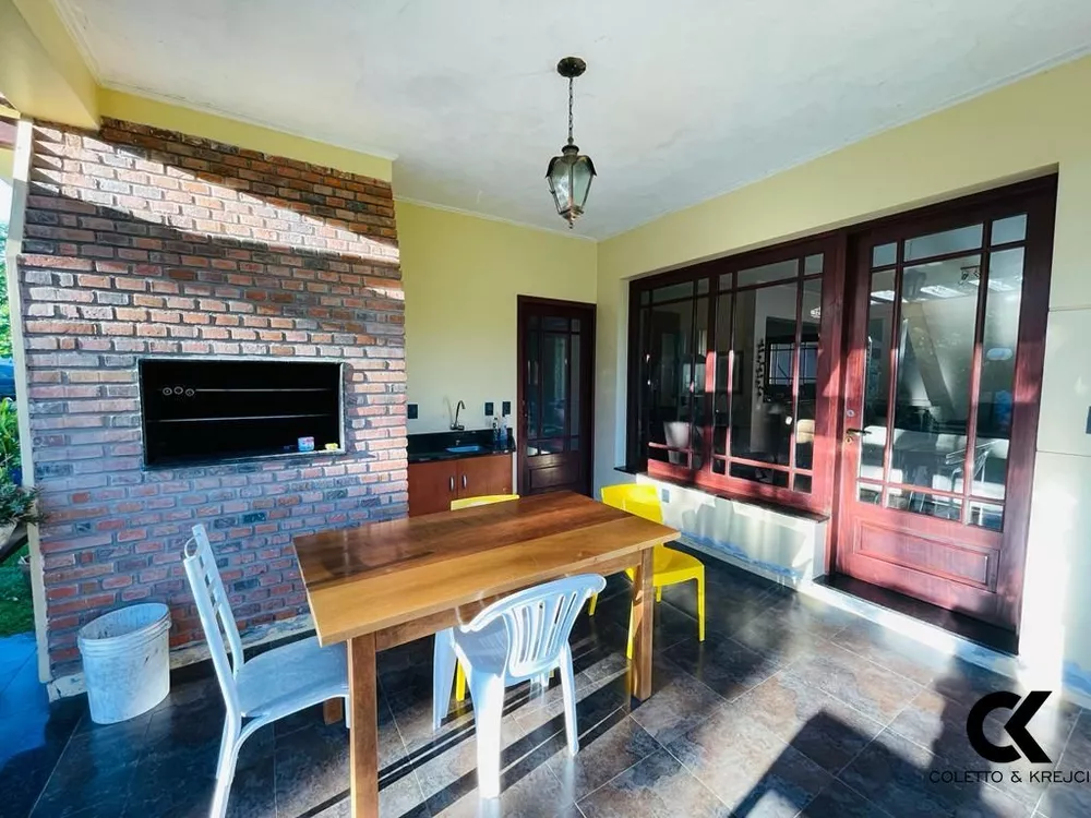 Casa, 3 quartos, 295 m² - Foto 3