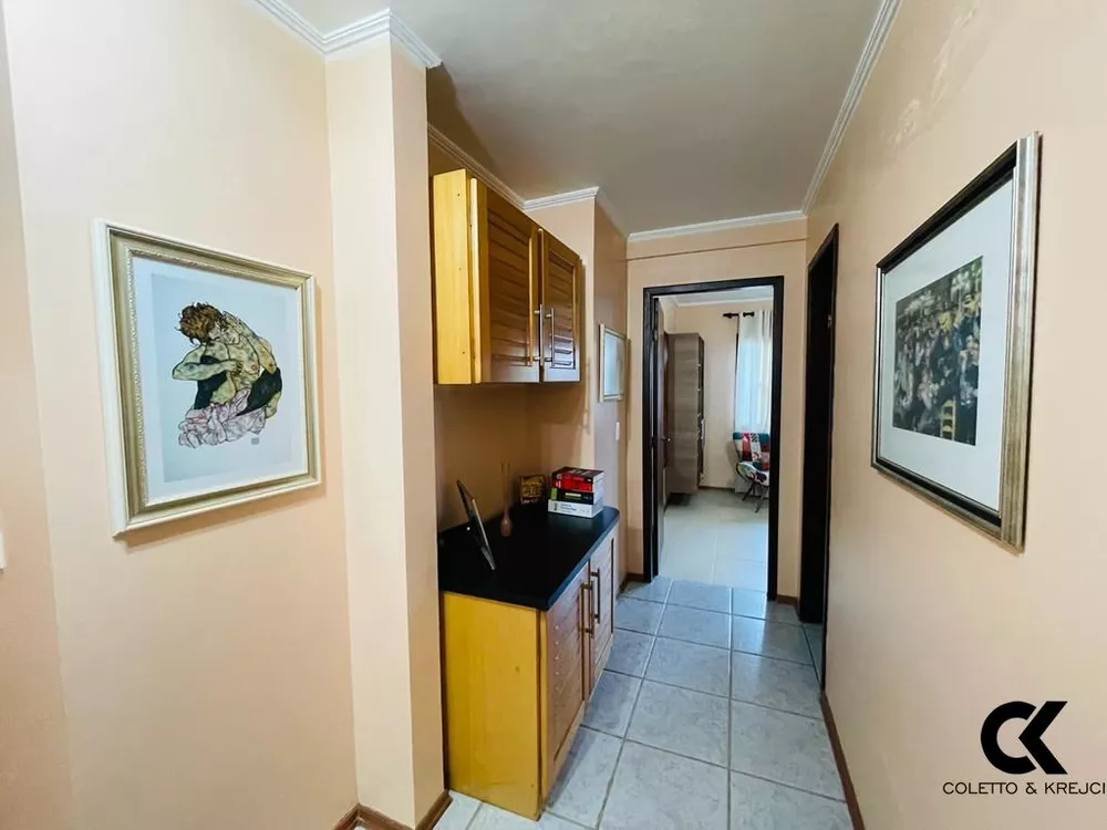 Casa, 3 quartos, 295 m² - Foto 4