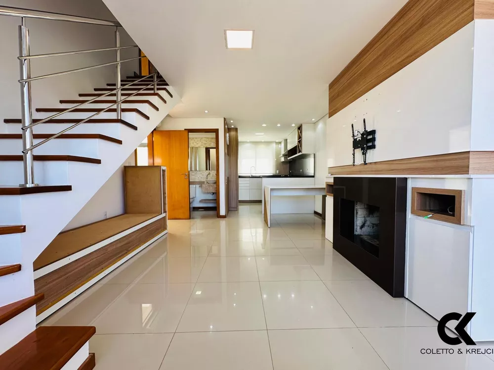 Casa à venda com 3 quartos, 110m² - Foto 4