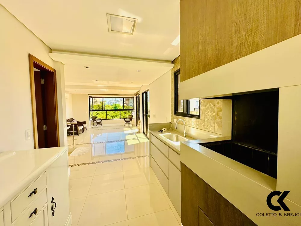 Cobertura, 3 quartos, 214 m² - Foto 6