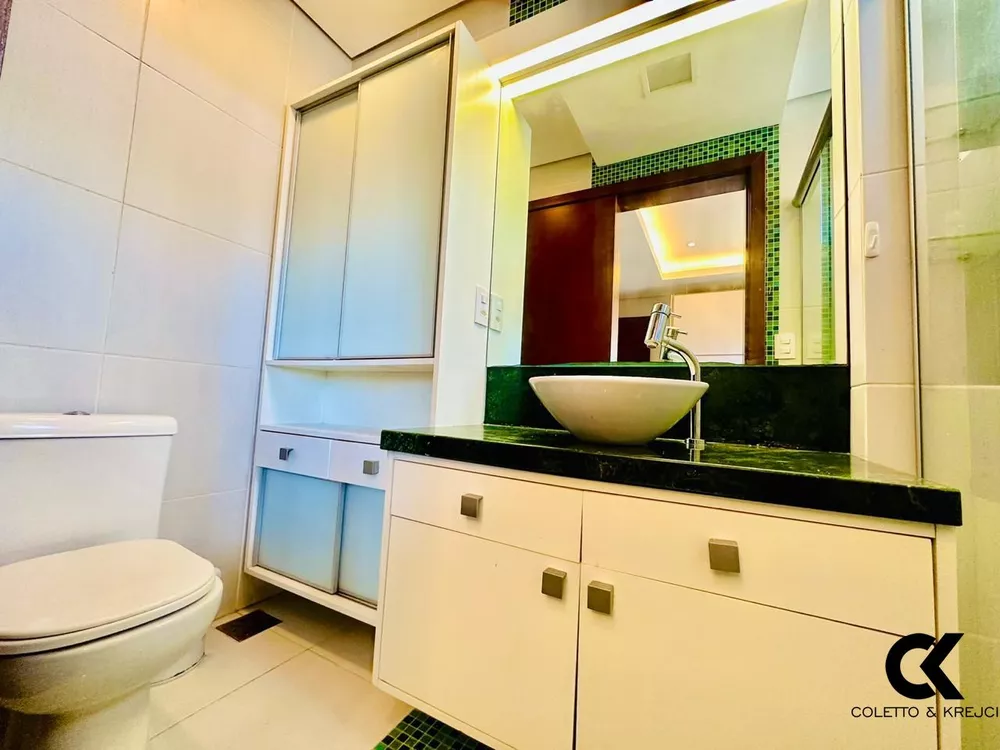 Cobertura, 3 quartos, 214 m² - Foto 12