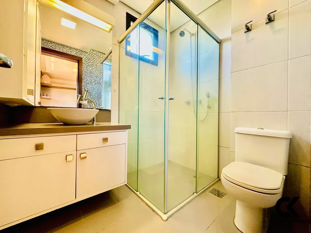 Cobertura, 3 quartos, 214 m² - Foto 17