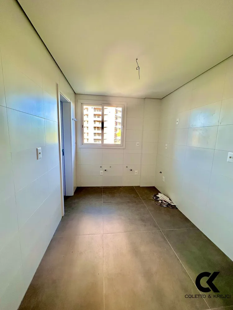Apartamento, 3 quartos, 155 m² - Foto 2