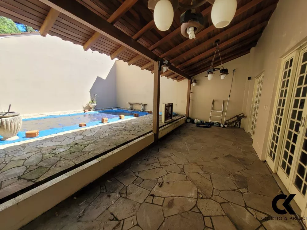 Casa, 3 quartos, 630 m² - Foto 2