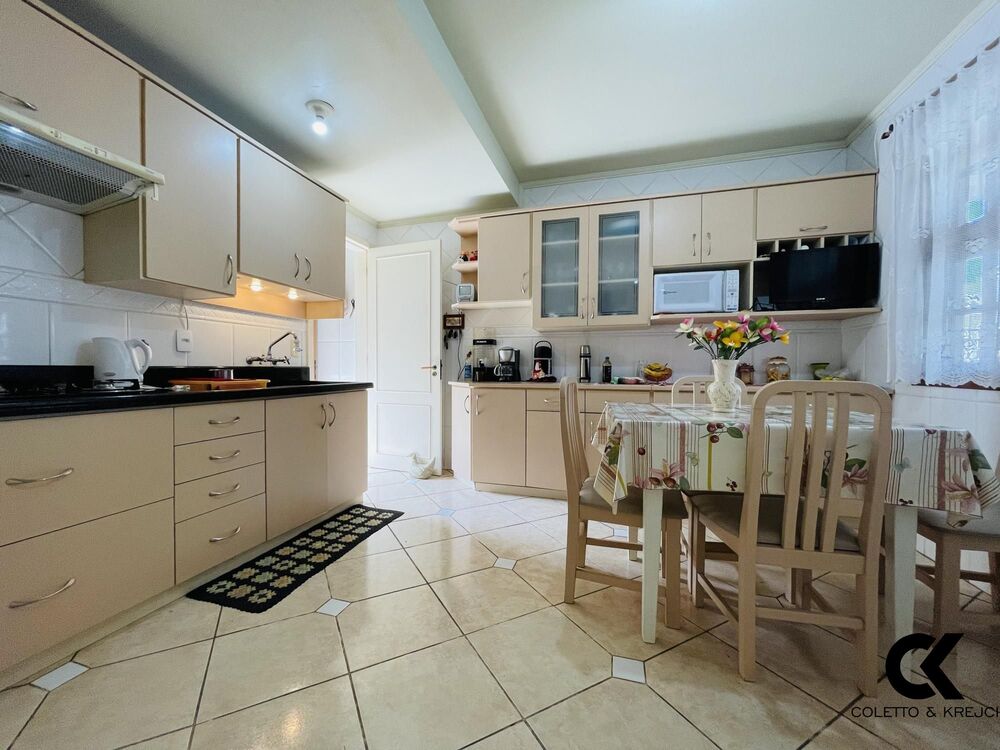 Casa, 3 quartos, 231 m² - Foto 5