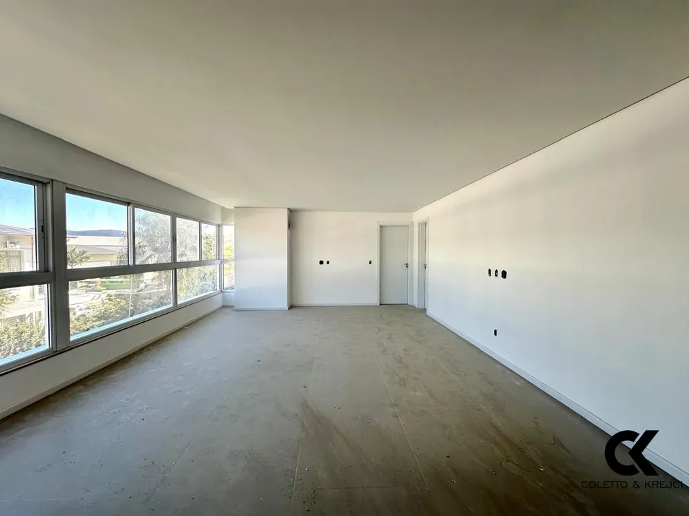 Apartamento, 3 quartos, 140 m² - Foto 1