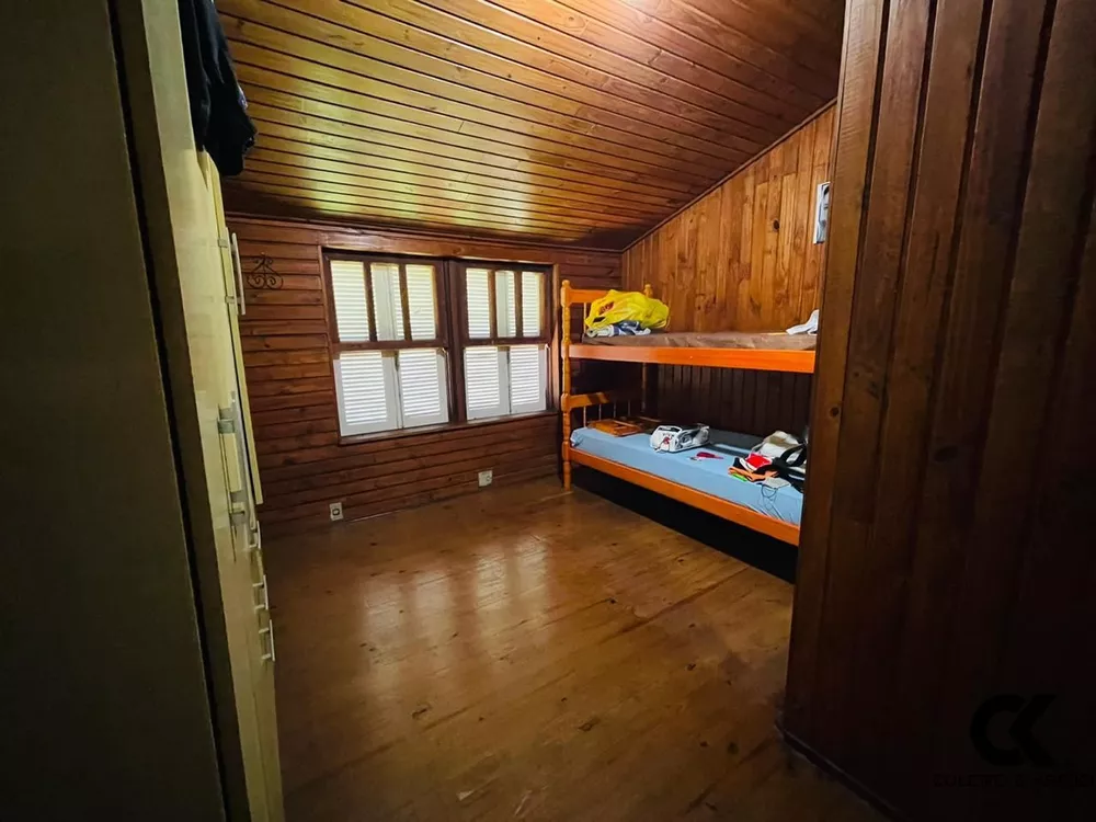 Casa, 5 quartos, 135 m² - Foto 3