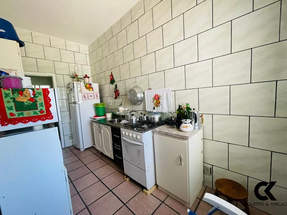 Casa, 5 quartos, 135 m² - Foto 1