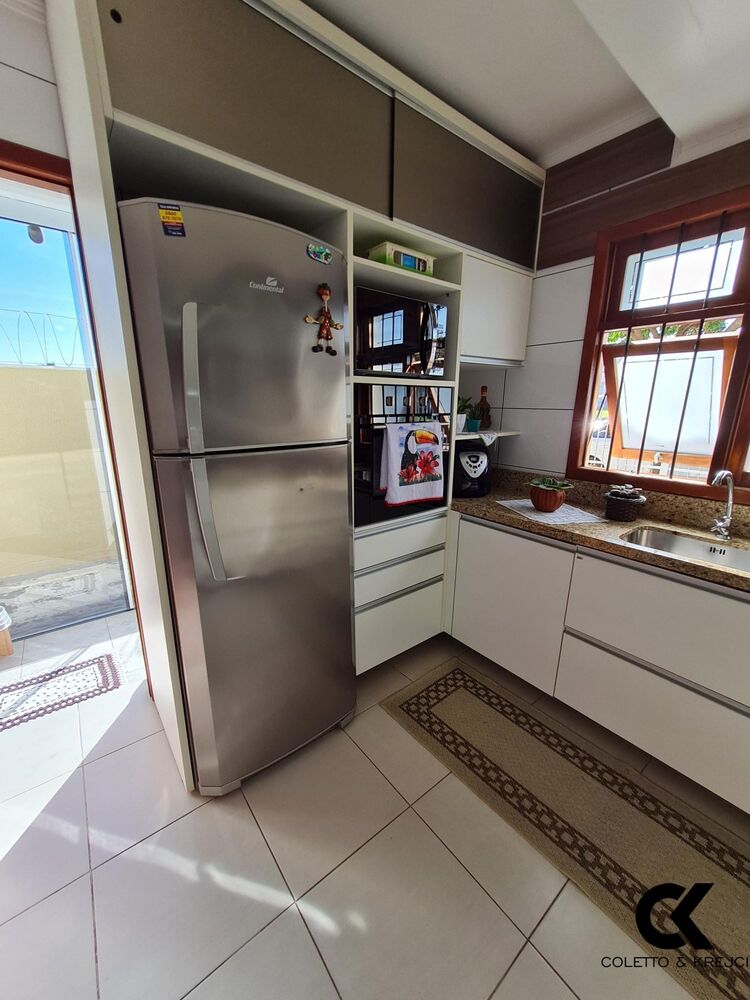 Casa, 3 quartos, 223 m² - Foto 3