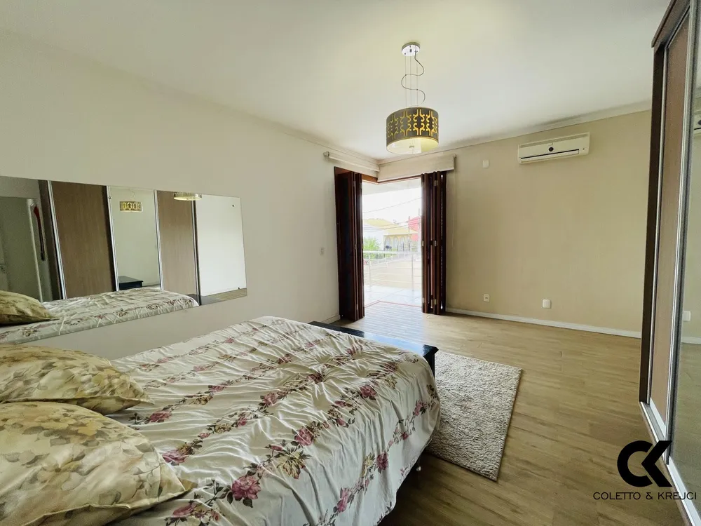 Casa, 3 quartos, 235 m² - Foto 11