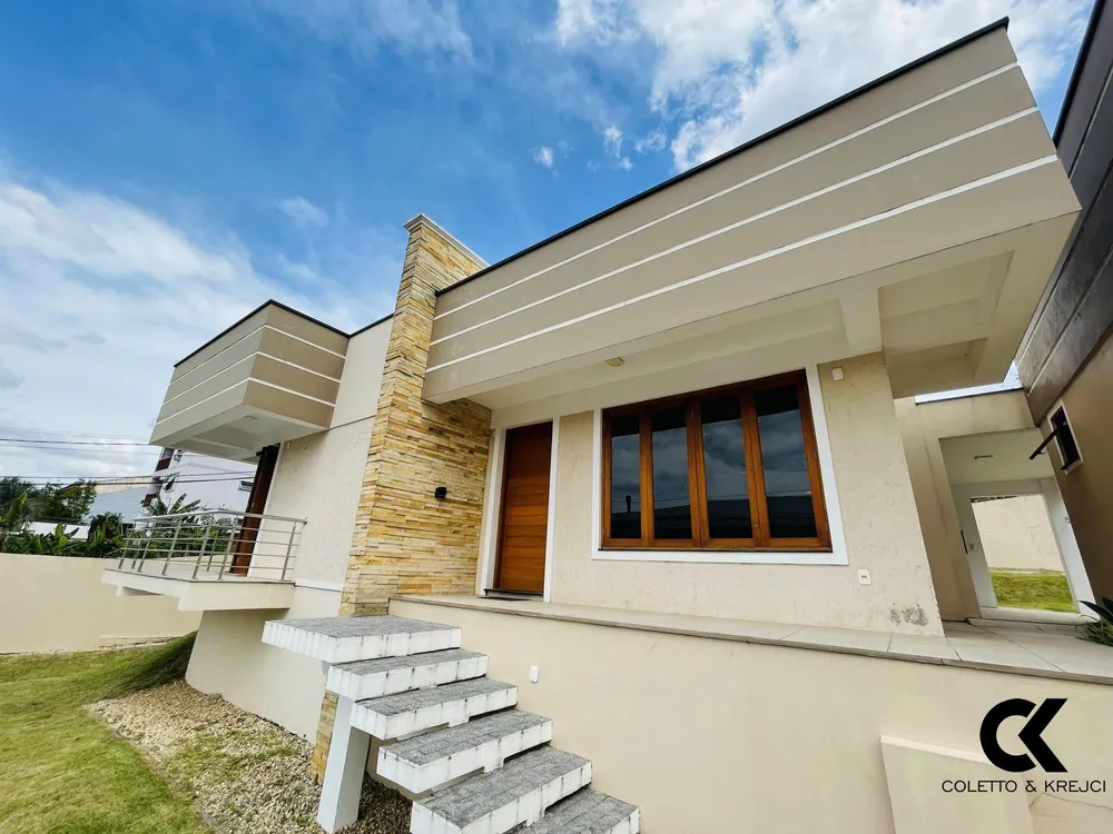 Casa, 3 quartos, 235 m² - Foto 2
