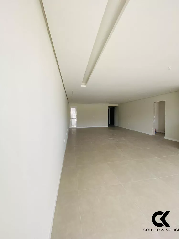 Apartamento, 3 quartos, 211 m² - Foto 4