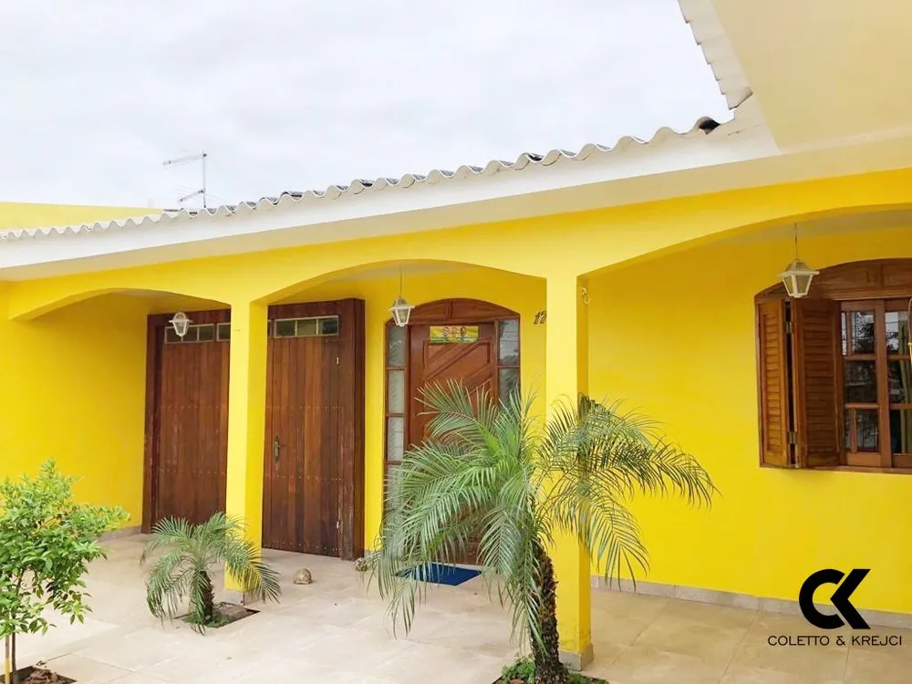 Casa, 3 quartos, 180 m² - Foto 1