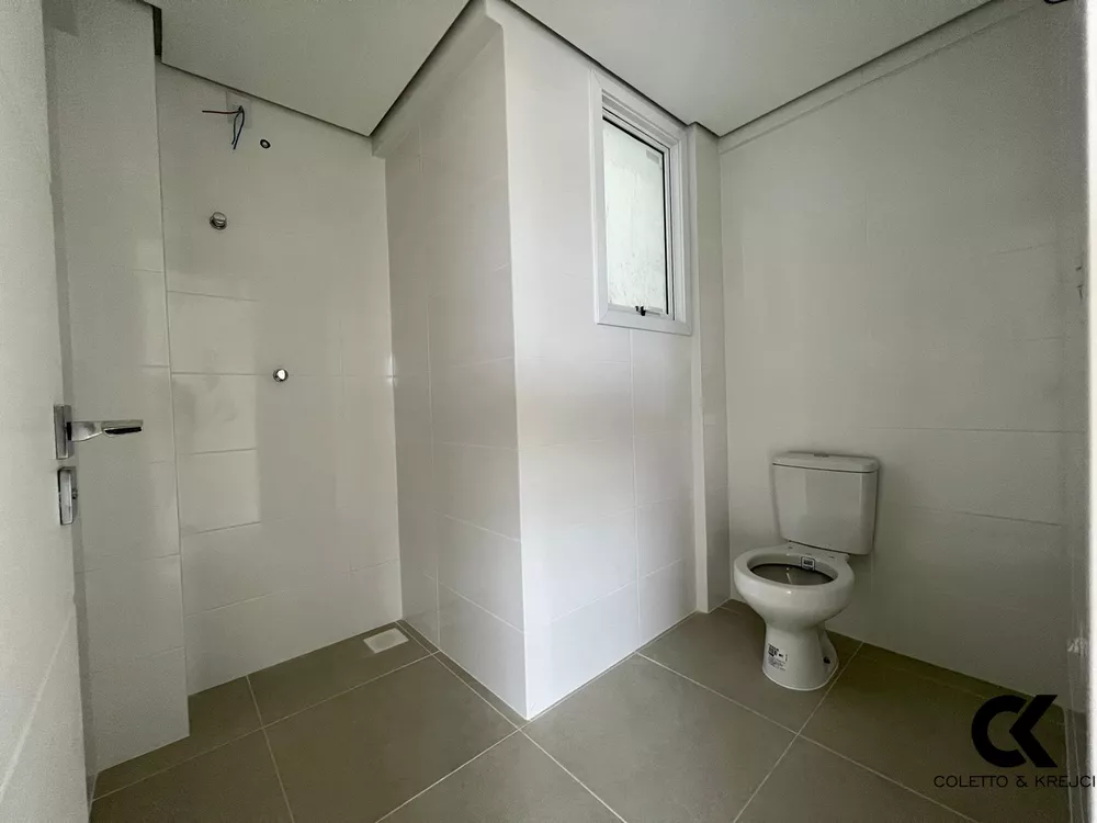 Apartamento, 2 quartos, 77 m² - Foto 2