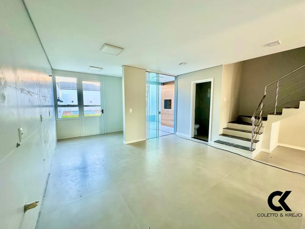 Casa, 3 quartos, 168 m² - Foto 2