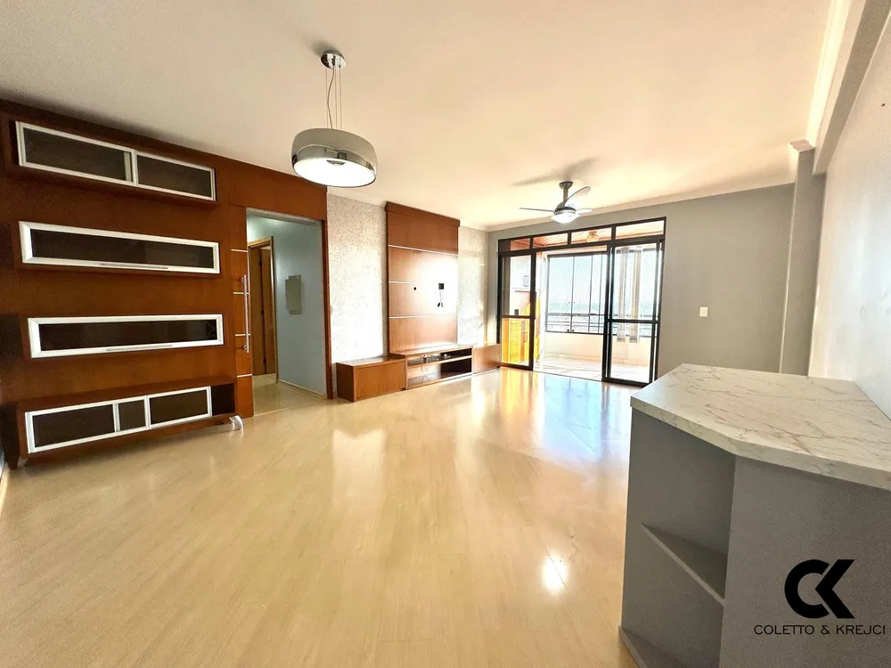 Apartamento, 3 quartos, 124 m² - Foto 1