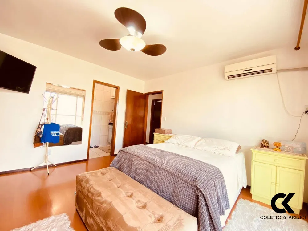 Cobertura, 3 quartos, 257 m² - Foto 1