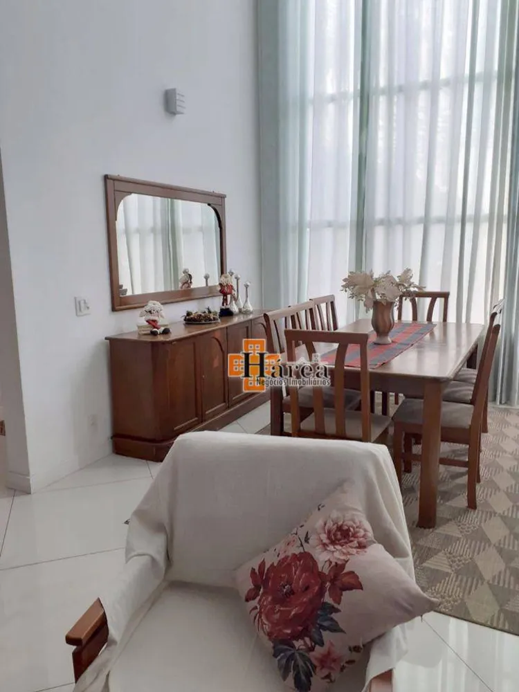 Sobrado, 3 quartos, 250 m² - Foto 1