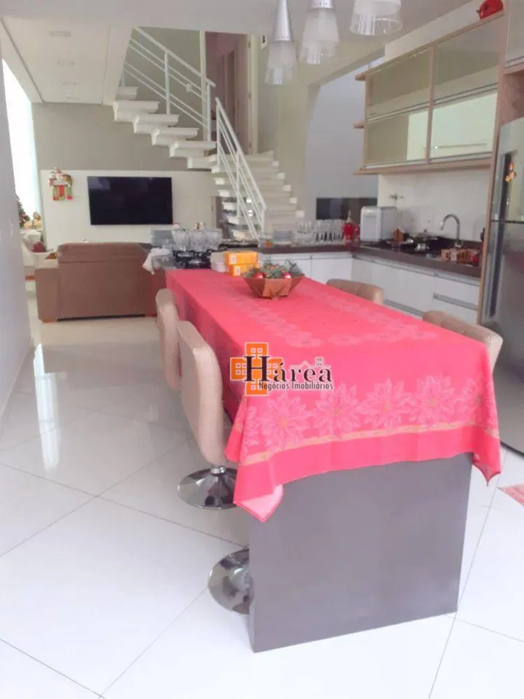 Sobrado, 3 quartos, 250 m² - Foto 2