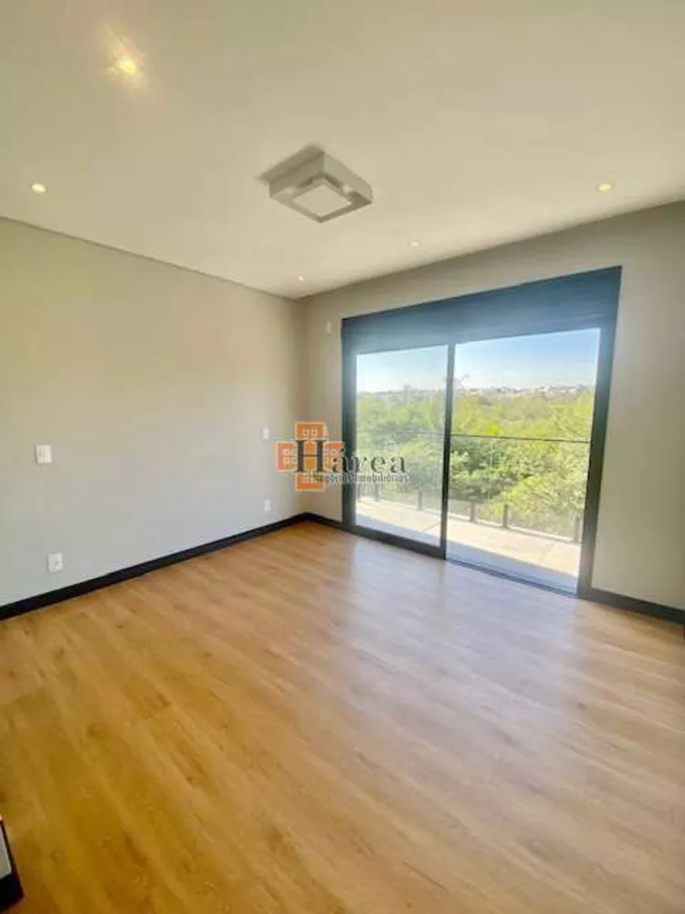 Sobrado à venda com 3 quartos, 303m² - Foto 4