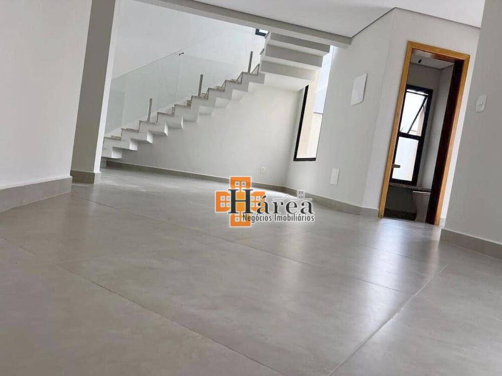 Sobrado, 3 quartos, 211 m² - Foto 2