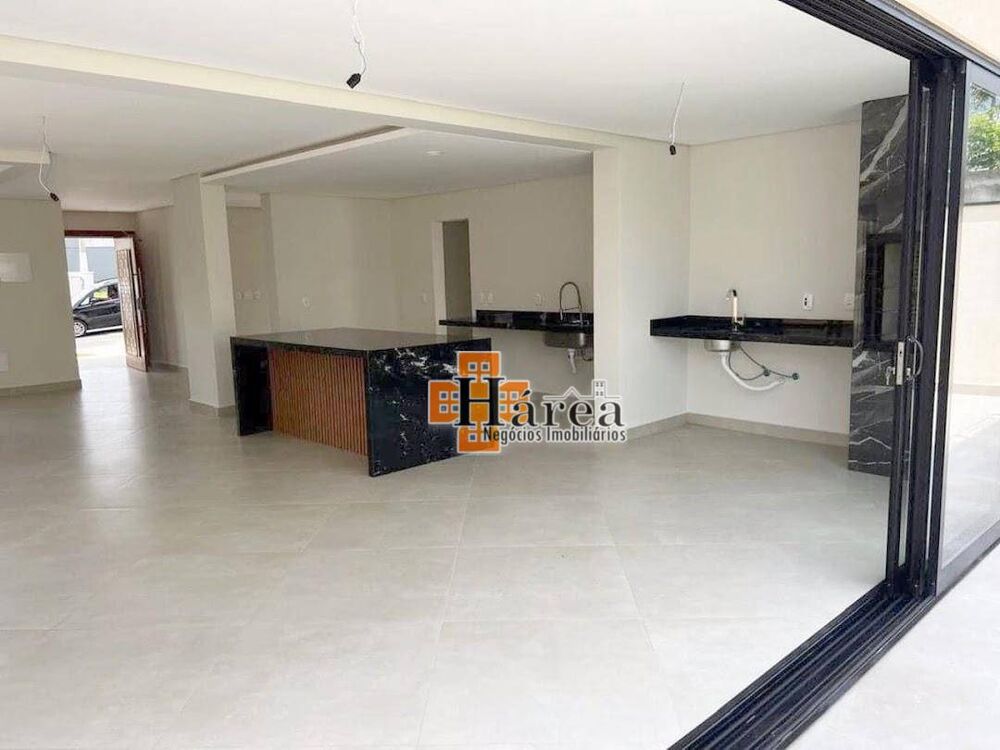 Sobrado, 3 quartos, 211 m² - Foto 4