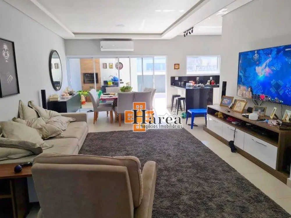 Sobrado, 4 quartos, 245 m² - Foto 1