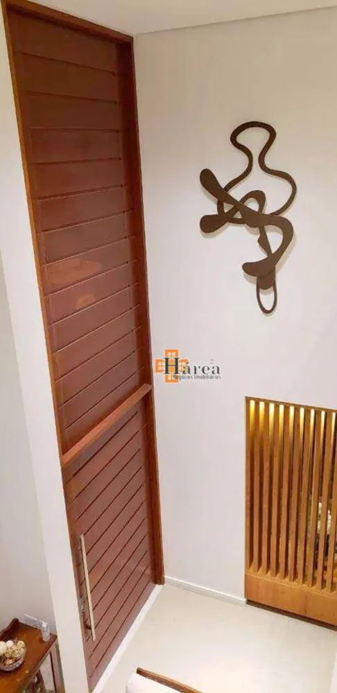 Sobrado, 3 quartos, 420 m² - Foto 1