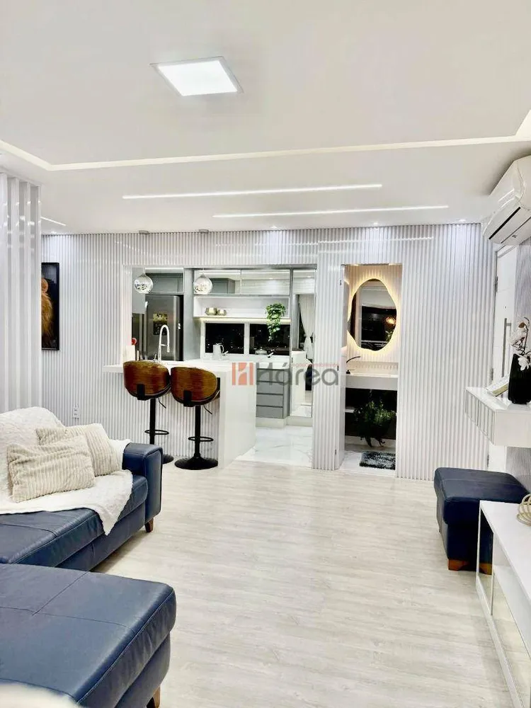 Apartamento, 3 quartos, 123 m² - Foto 2