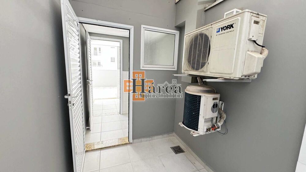 Apartamento à venda com 3 quartos, 155m² - Foto 4