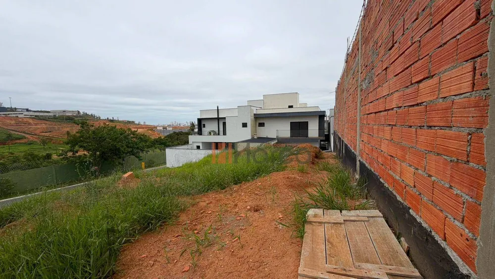 Loteamento e Condomínio, 250 m² - Foto 1