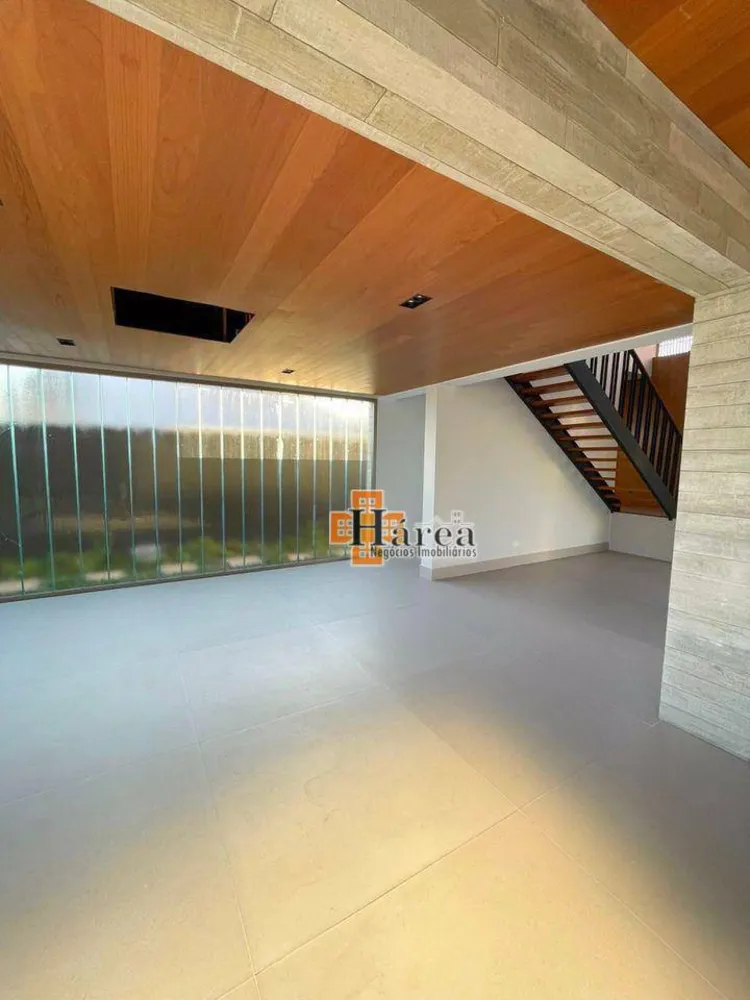 Sobrado, 4 quartos, 380 m² - Foto 1