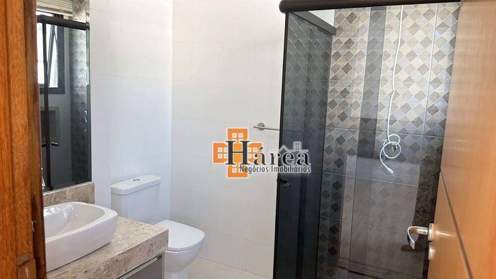 Sobrado à venda e aluguel com 4 quartos, 294m² - Foto 1