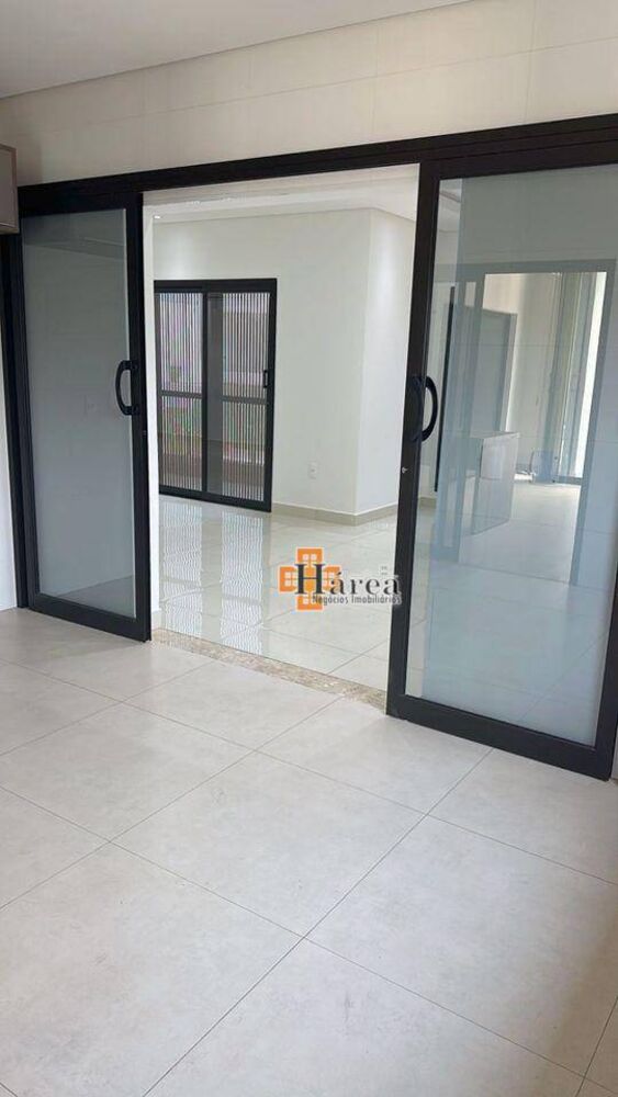 Sobrado à venda e aluguel com 4 quartos, 294m² - Foto 2