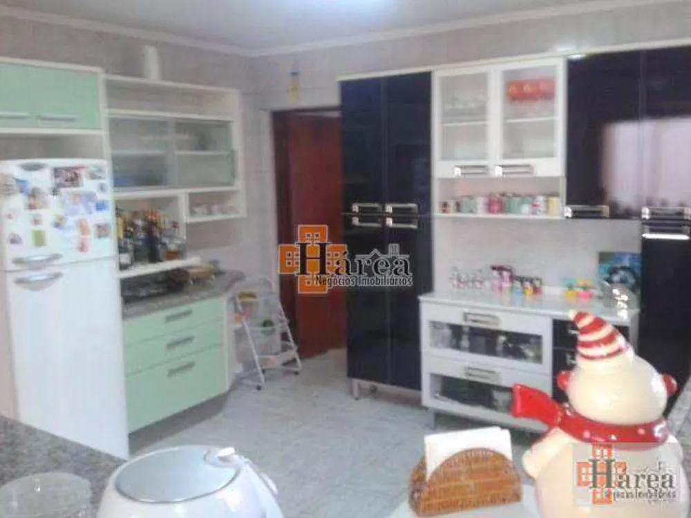 Sobrado à venda com 4 quartos, 384m² - Foto 3