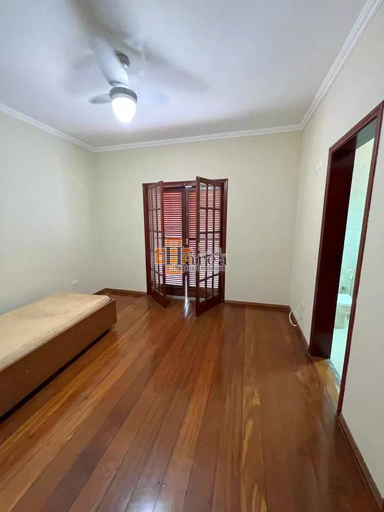 Sobrado à venda com 3 quartos, 242m² - Foto 7