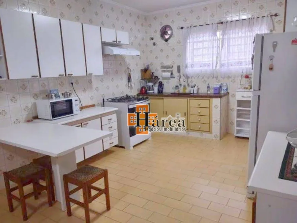 Casa, 3 quartos, 200 m² - Foto 8