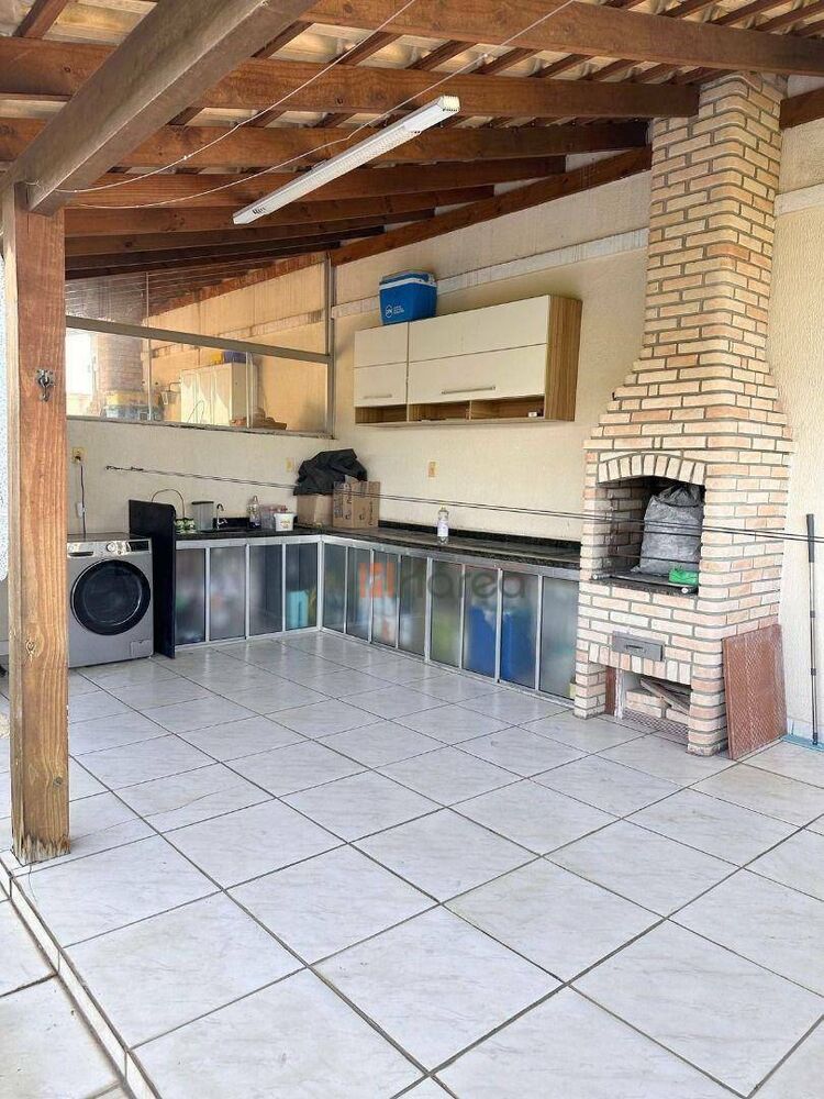 Cobertura à venda com 4 quartos, 120m² - Foto 3