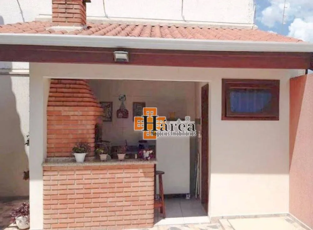 Sobrado, 3 quartos, 241 m² - Foto 1
