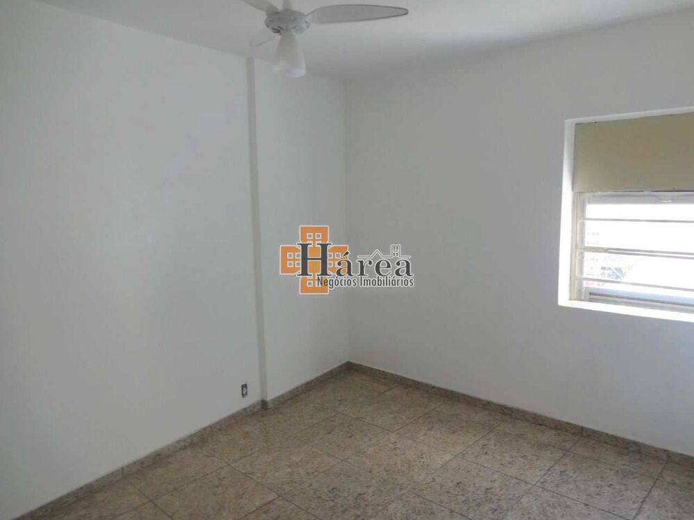 Apartamento à venda com 3 quartos, 110m² - Foto 4