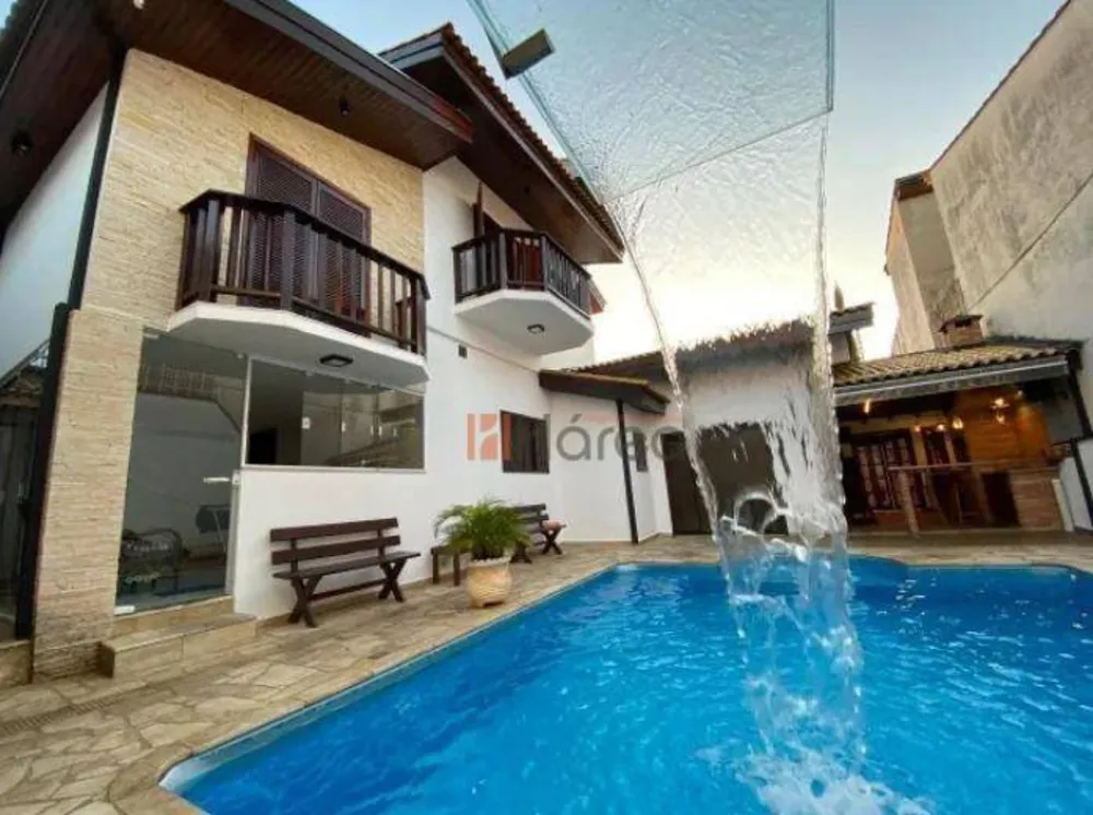 Sobrado, 3 quartos, 400 m² - Foto 1