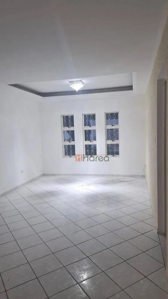 Casa, 4 quartos, 180 m² - Foto 2