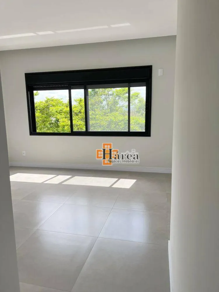 Sobrado, 3 quartos, 300 m² - Foto 1